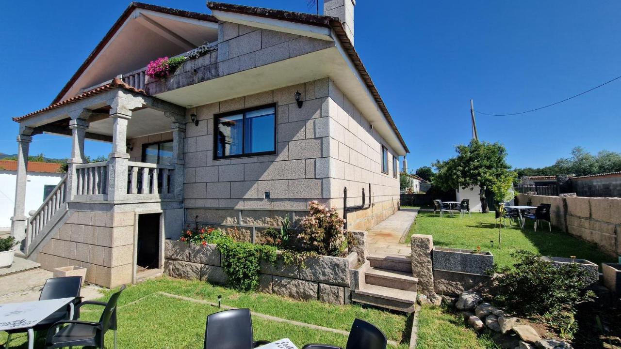 Casa Celia Camino Portugues Apartment Tui Bagian luar foto